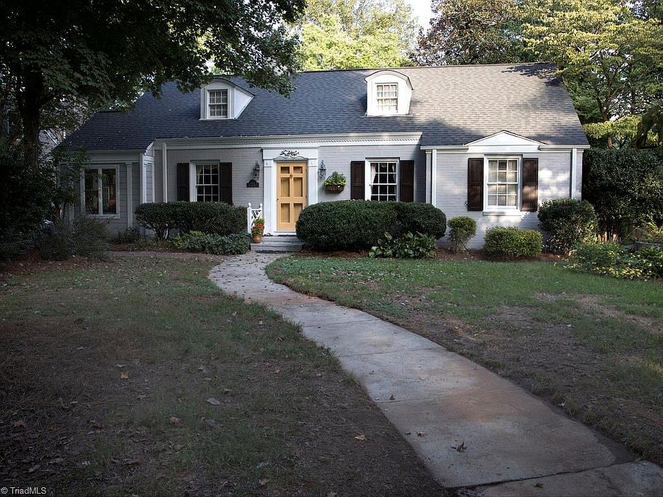 1st image of 122 Beverly Pl
