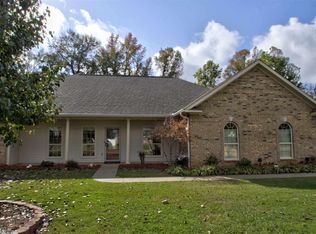 143 Westline Rd, Wake Village, TX 75501