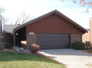 3349 Broadmoor Dr, Rapid City, SD 57702
