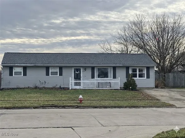475 Carol Ln, Elyria, OH 44035