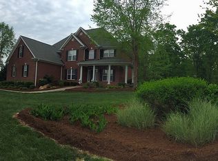 9647 Deer Ridge Dr, Ooltewah, TN 37363