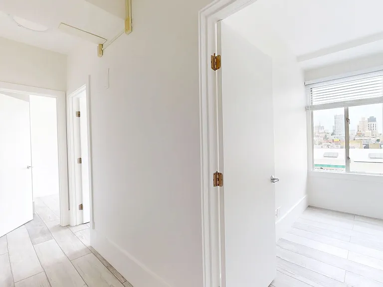 1801 California St #304 — Photo 10