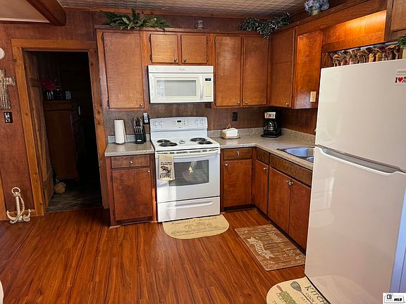 2nd image of 418 Tom Robinson Rd