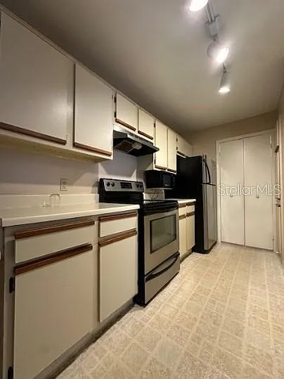 5500 Devonbriar Way #G108 — Photo 4