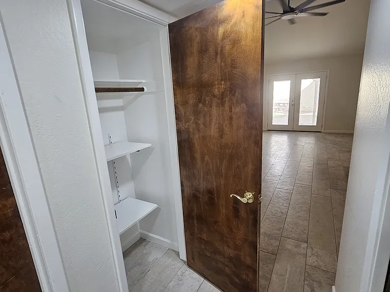 2177 E Sanos Dr — Photo 6