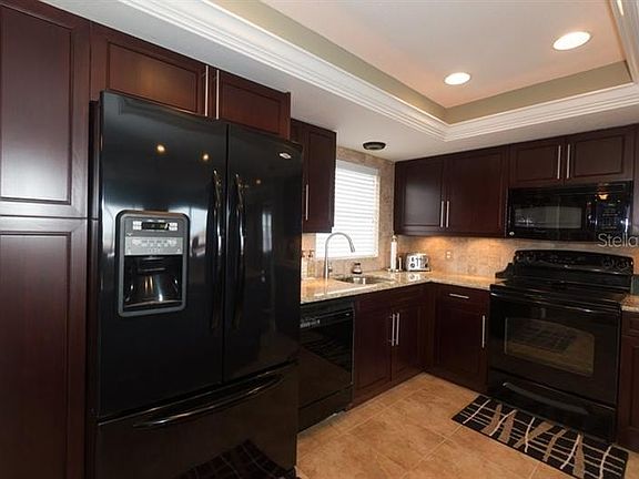 4th image of 1325 S Portofino Dr APT 407