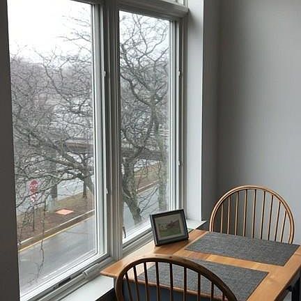2nd image of 180 Telford St #31