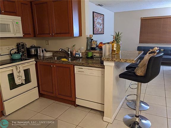 2nd image of 11442 NW 43rd St #11442