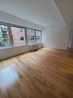 1st image of 12 Platt St #1411