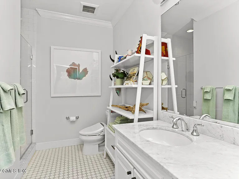 77 Havemeyer Ln #314 — Photo 11