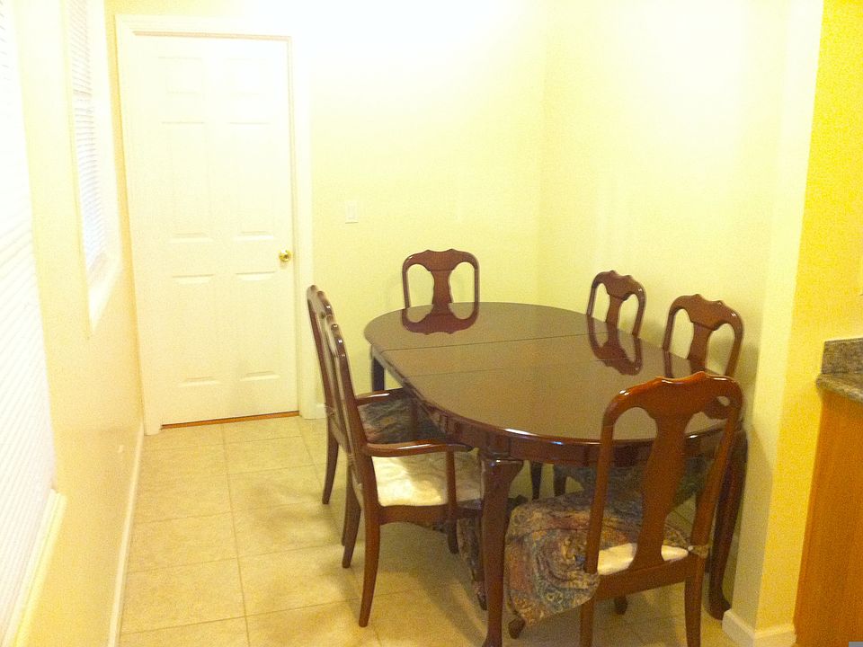 1st image of 2520 Moorpark Ave