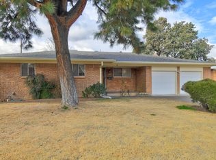 2905 Vermont St NE, Albuquerque, NM 87110