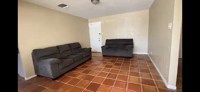 3407 Coconino Dr — Photo 2
