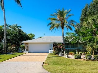 671 Rabbit Rd, Sanibel, FL 33957