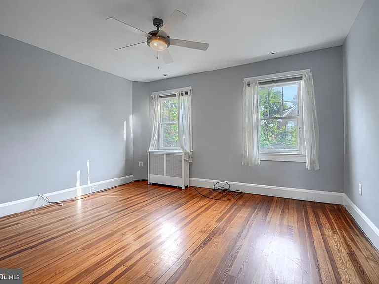 2210 Lake Ave — Photo 17