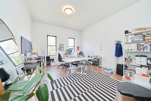 Rented by Living New York | media 21