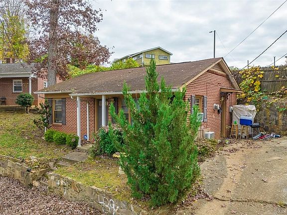 3rd image of 435-437 Arlington Cir NW #439