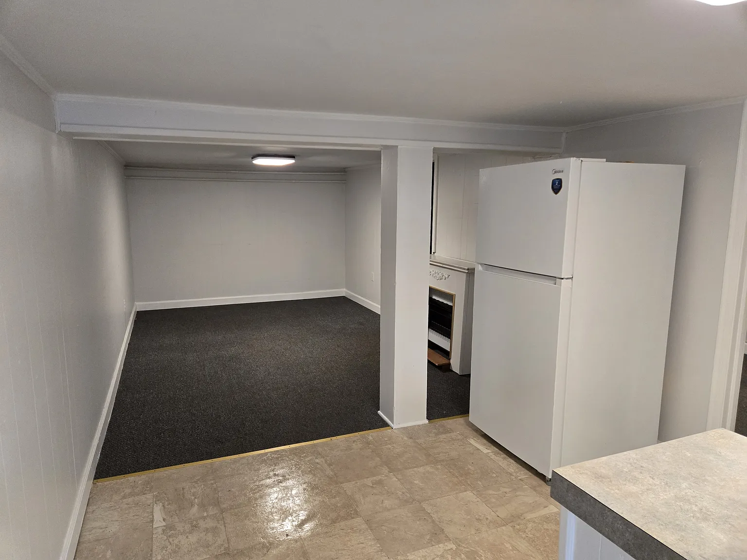 2 bed, 600 sqft, $1,200 — Photo 2