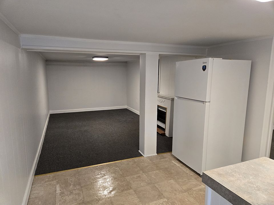 2nd image of 23 S Jefferson St #5