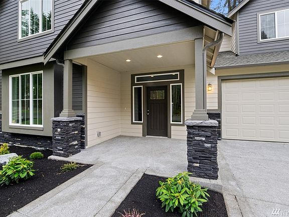 3rd image of 14305 18th Avenue Ct S