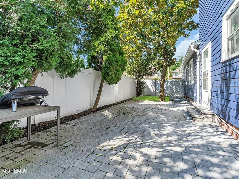85 Lafayette St — Photo 45