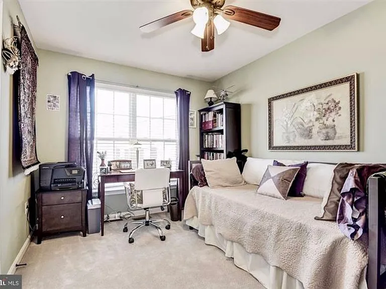 1617 Potomac Greens Dr #B — Photo 12