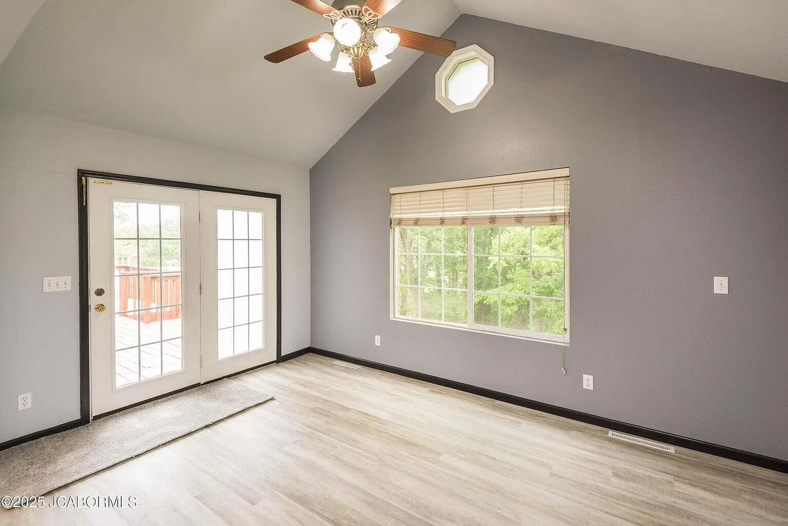 2 bed, 2.0 bath, $1,600 — Photo 4