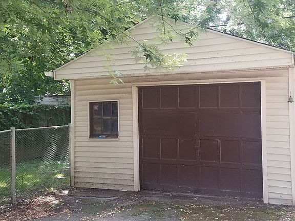 3rd image of 3119 Saratoga Ave