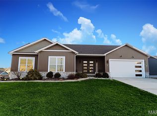 1824 Appleton Ct, Maryville, IL 62062