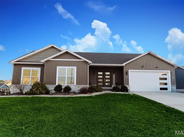 1824 Appleton Ct, Maryville, IL 62062