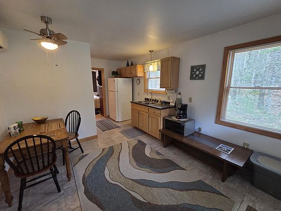 2nd image of 75 Redcedar Lane