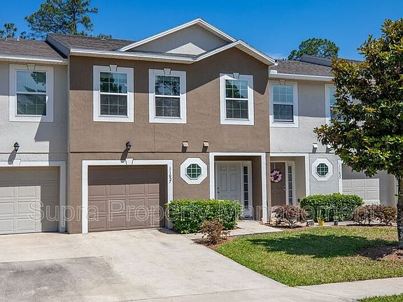 3rd image of 11657 Hickory Oak Dr
