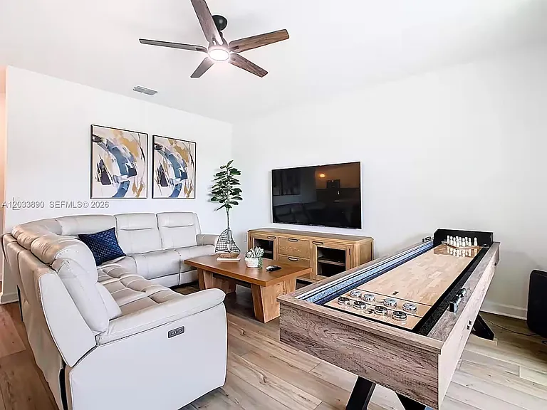 1217 Reunion Village Blvd — Photo 5