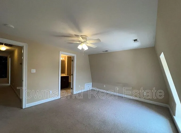 102G Person St — Photo 17