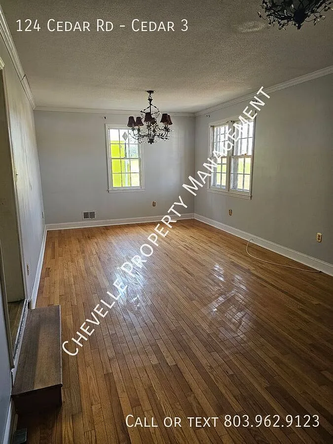 124 Cedar Rd — Photo 3