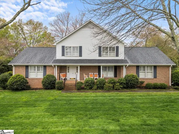 110 Foxcroft Rd, Greenville, SC 29615