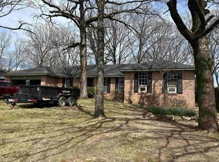 4 Hayfield Rd, Little Rock, AR 72207