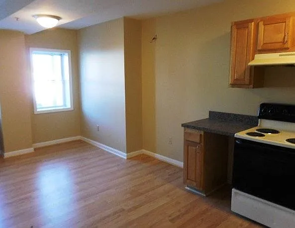 444 Sawyer St #2 — Photo 5