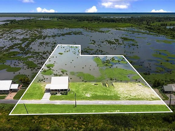 4th image of 3368 Resort Ln