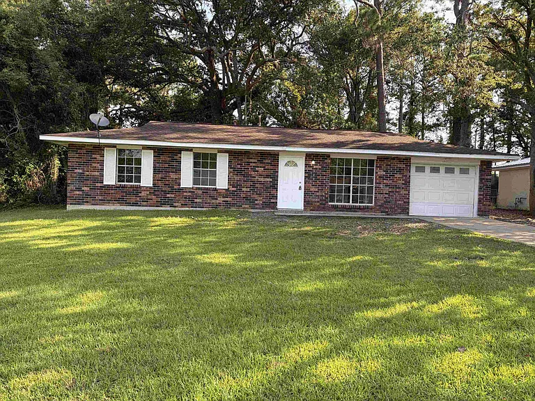 7640 Portland Dr — Photo 11