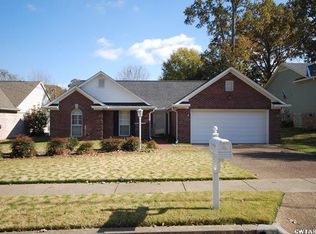 64 Autumn Valley Dr, Jackson, TN 38305