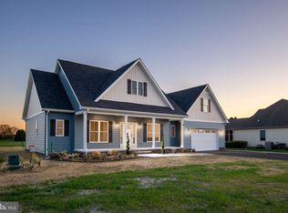 8 Putter Ln, Georgetown, DE 19947