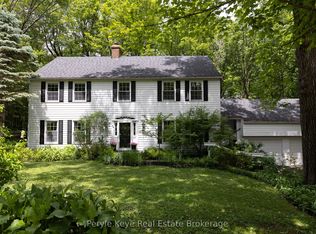 74 Woodland Dr, Bracebridge, ON P1L 1M2
