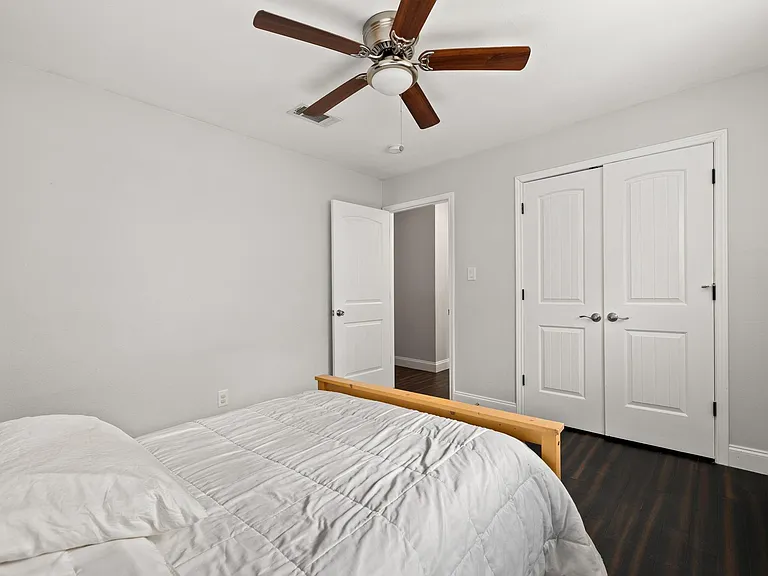 2114 Briargreen Dr — Photo 20