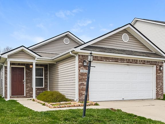 3rd image of 15519 Sandlands Cir