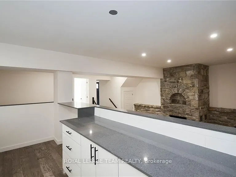 177 Cathcart St #A — Photo 20