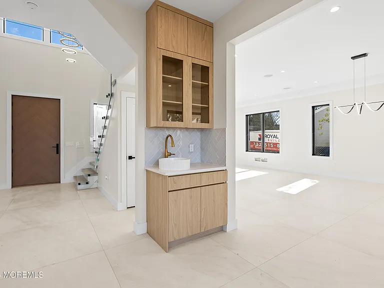150 Ampere Ave — Photo 20