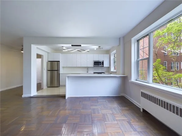 220 Pelham Road #3K, New Rochelle, NY 10805