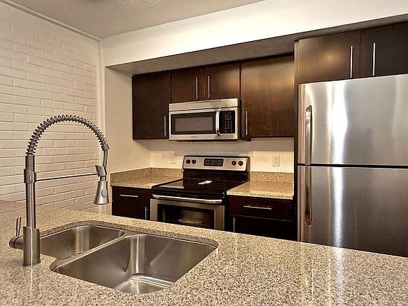 3rd image of 5909 Birchbrook Dr APT 211
