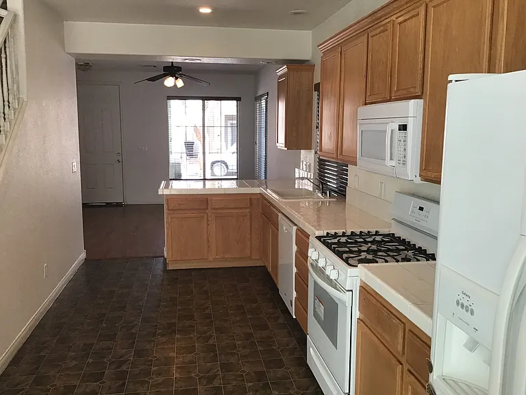 8273 Annual Ridge St — Photo 19